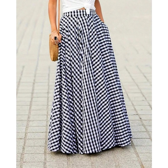 Classic Gingham High Waisted Flowy Maxi Skirt - Picture 2 of 4